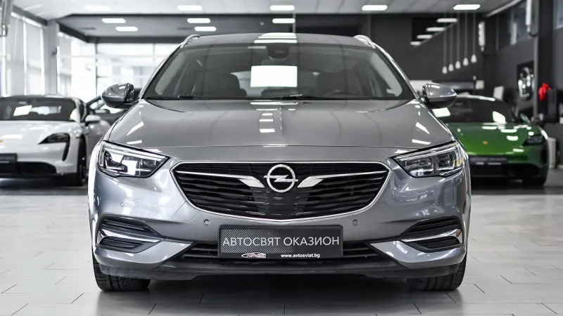 Opel Insignia Sports Tourer 2.0d Innovation 4x4 Image 2