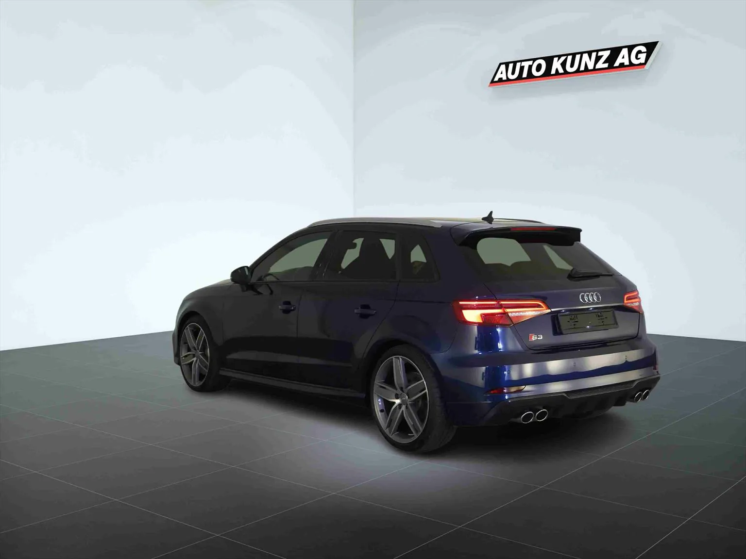 Audi S3 Sportback 2.0 TFSI quattro  Image 2